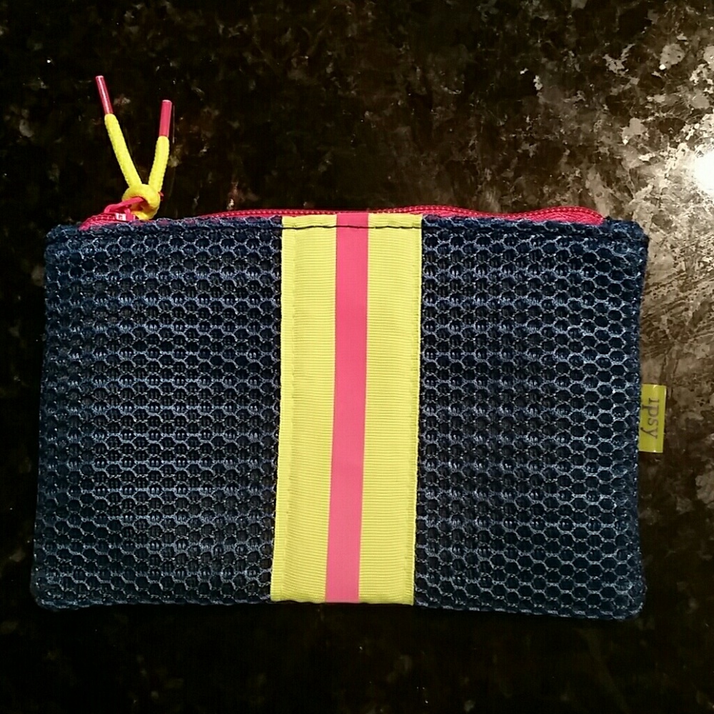 Ipsy makeup bag
